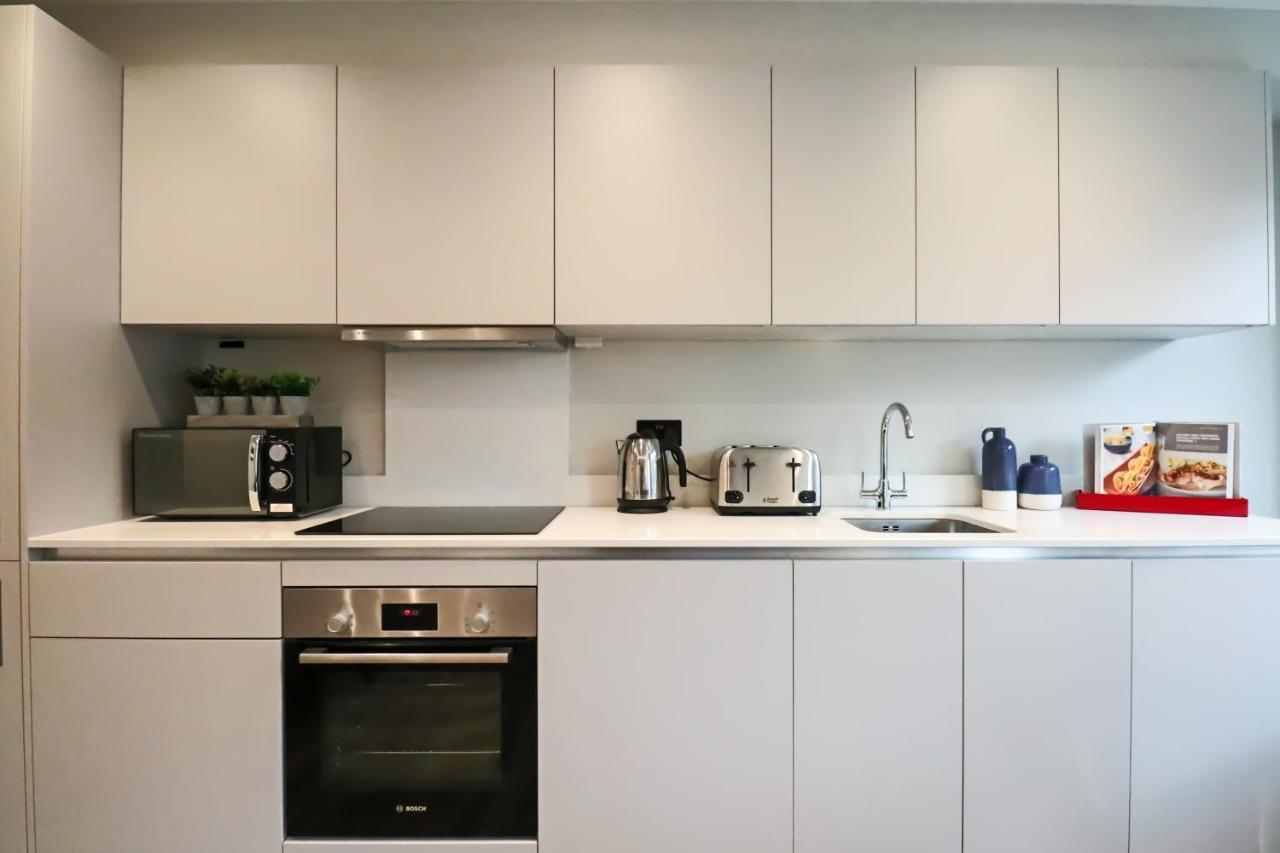 Portfolio Apartments - Welwyn Town Centre 웰린가든시티 외부 사진