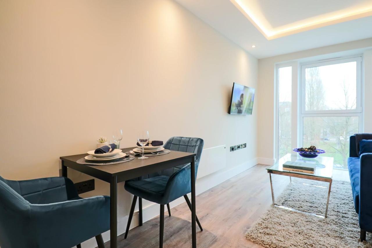 Portfolio Apartments - Welwyn Town Centre 웰린가든시티 외부 사진