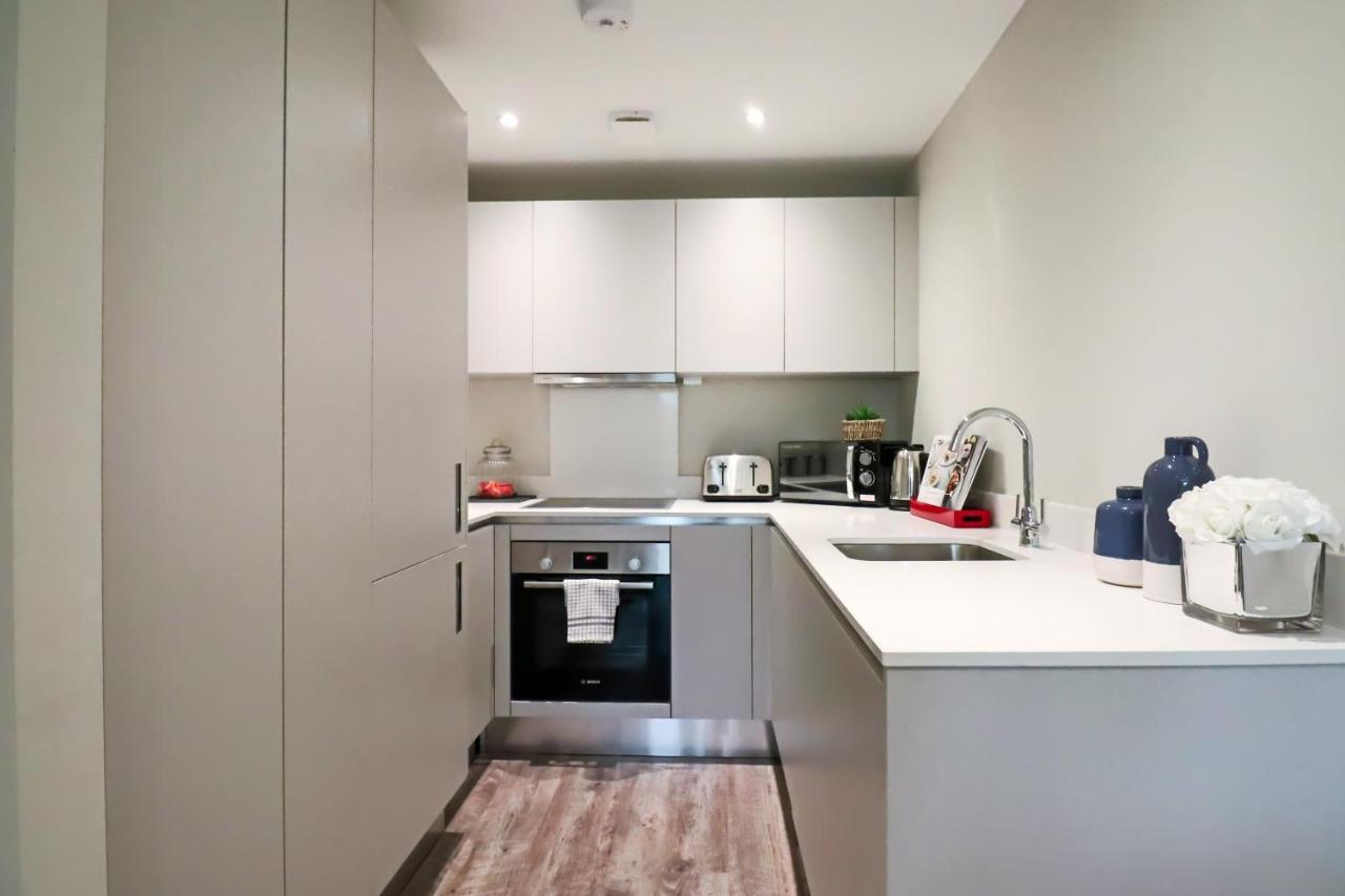 Portfolio Apartments - Welwyn Town Centre 웰린가든시티 외부 사진