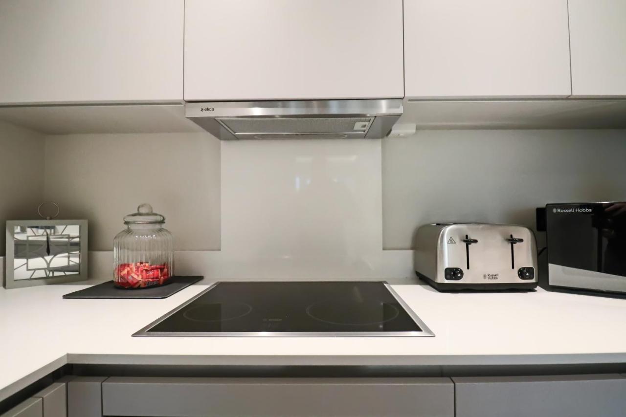 Portfolio Apartments - Welwyn Town Centre 웰린가든시티 외부 사진